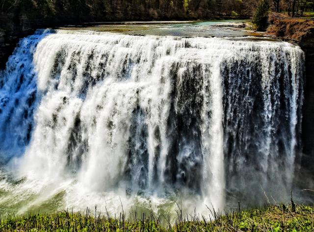 Letchworth Middle Falls ©Larry Tetamore